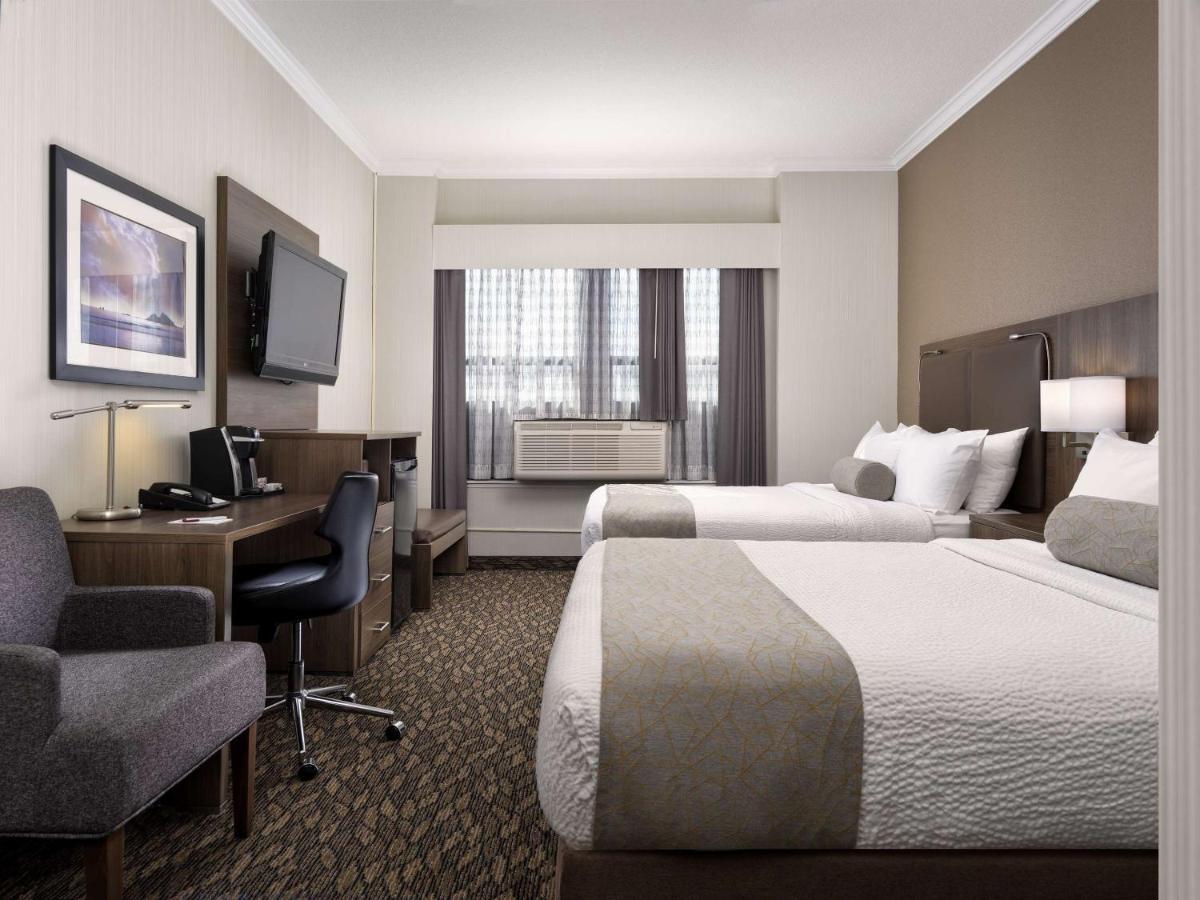 Best Western Plus Carlton Plaza Hotel Виктория Экстерьер фото