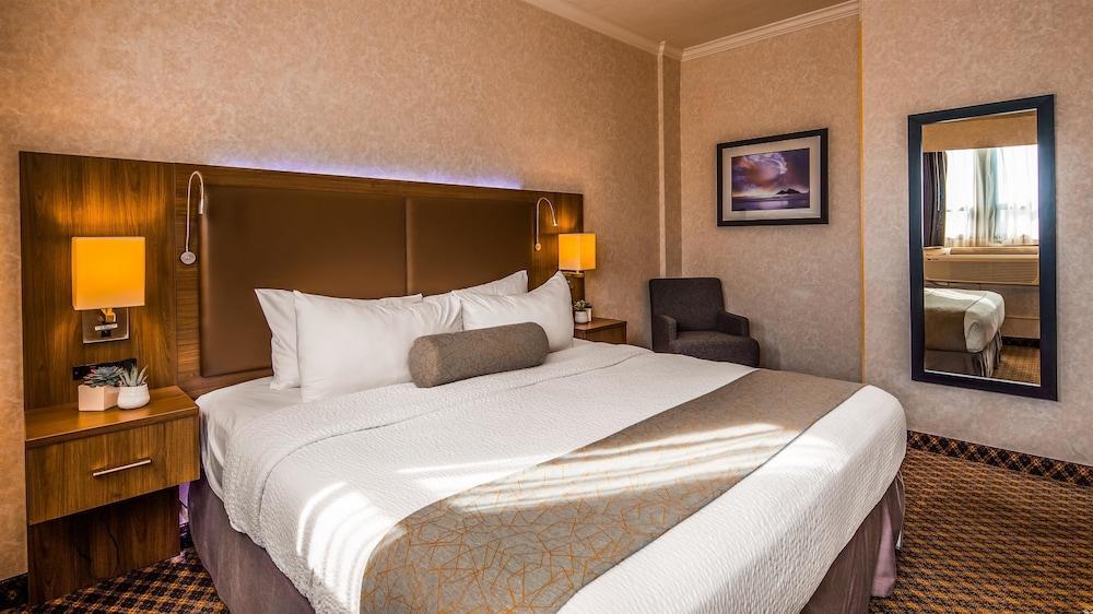 Best Western Plus Carlton Plaza Hotel Виктория Экстерьер фото