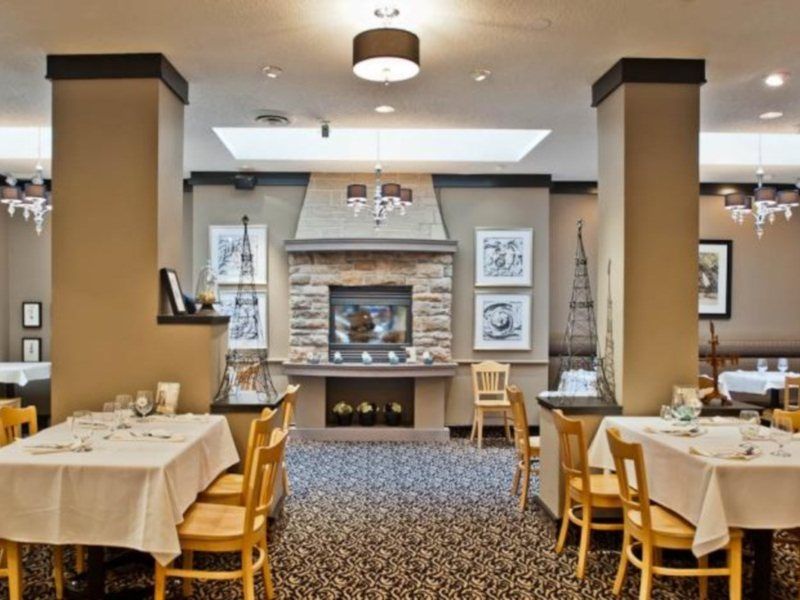 Best Western Plus Carlton Plaza Hotel Виктория Экстерьер фото