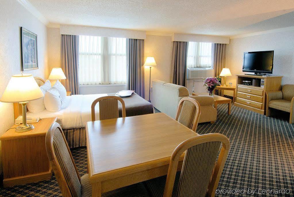 Best Western Plus Carlton Plaza Hotel Виктория Экстерьер фото