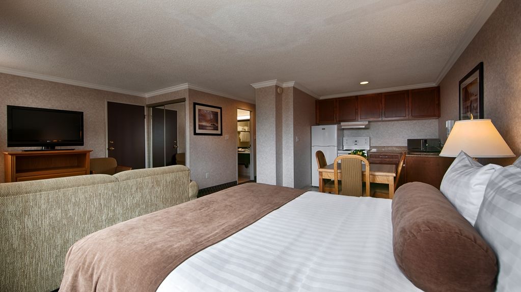 Best Western Plus Carlton Plaza Hotel Виктория Экстерьер фото