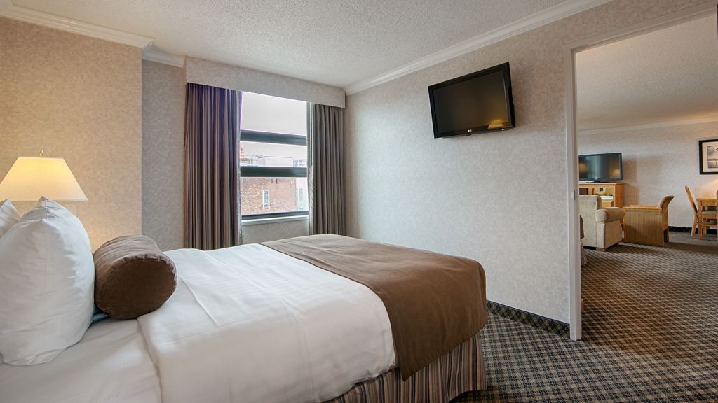 Best Western Plus Carlton Plaza Hotel Виктория Экстерьер фото